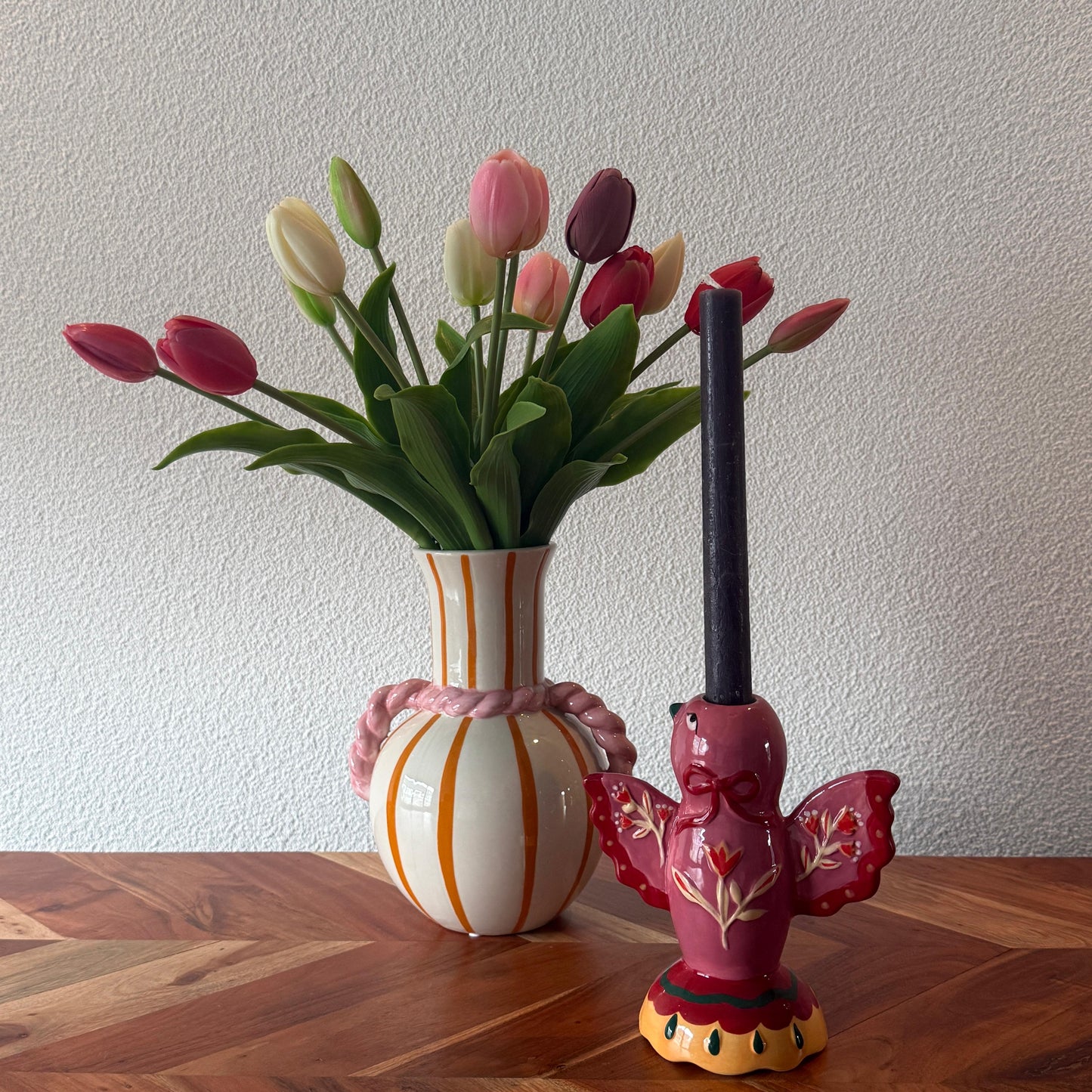 Spring - vaas met kunsttulpen