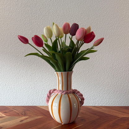 Spring - vaas met kunsttulpen